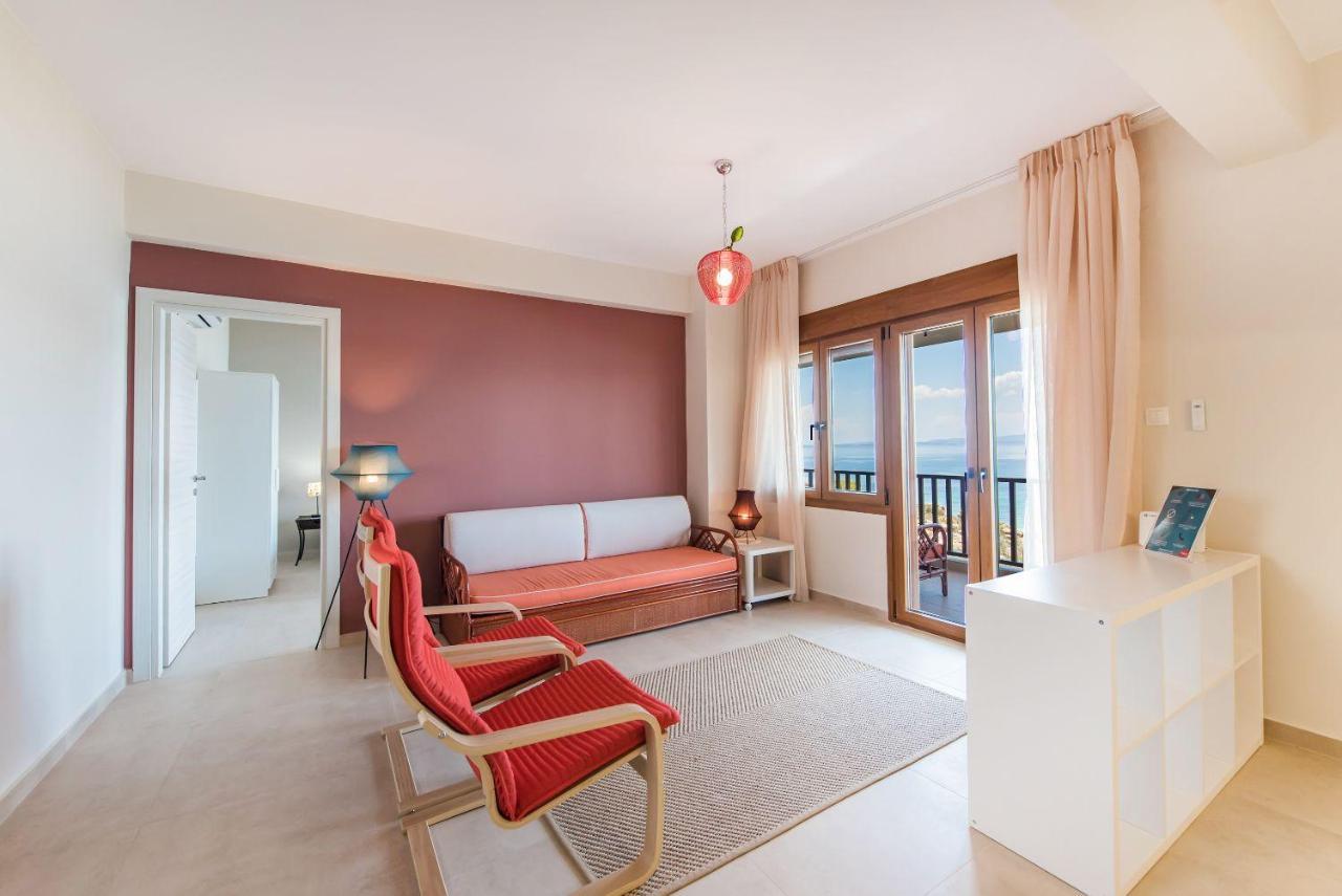 Nereus & Oceanus Beachfront Apartments, Lagonisi Beach #Feelslikehome Ormos Panagias Buitenkant foto