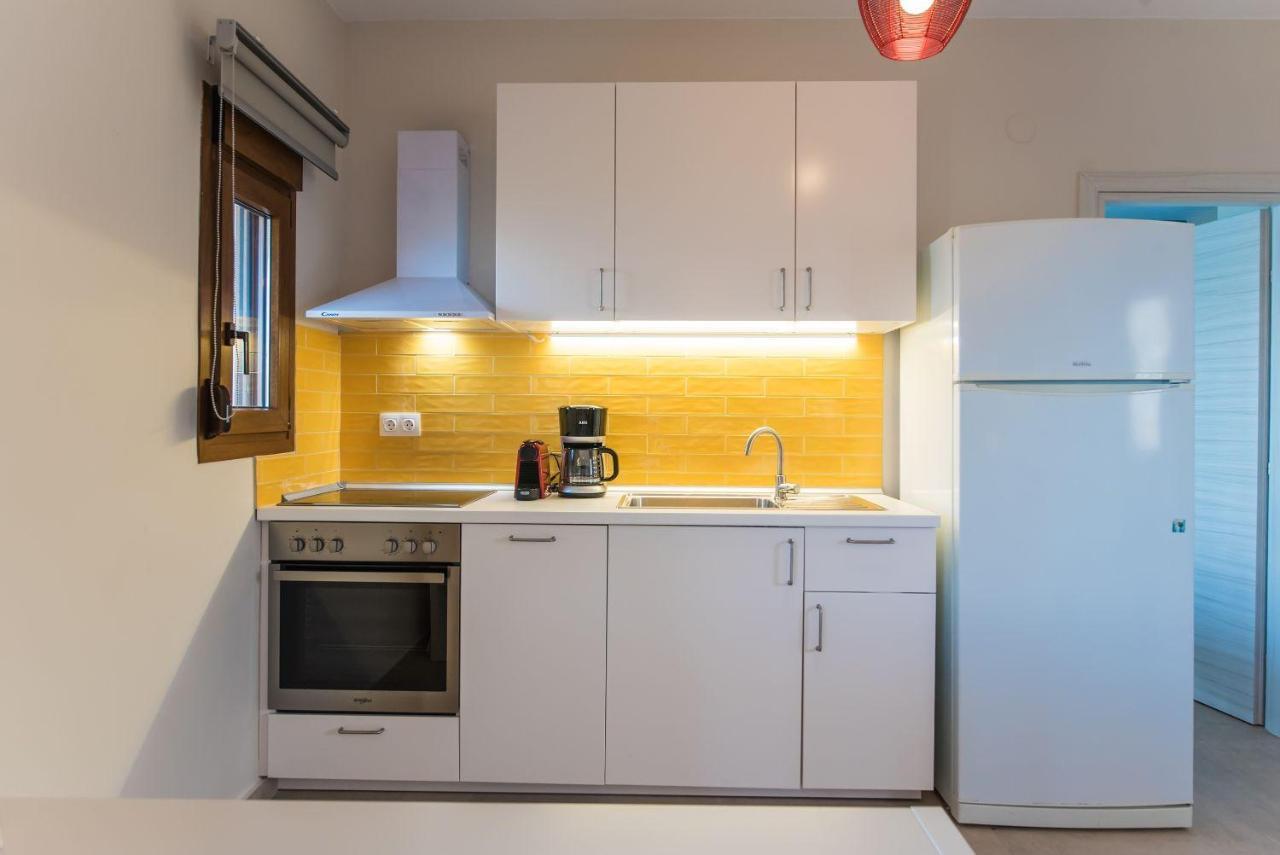 Nereus & Oceanus Beachfront Apartments, Lagonisi Beach #Feelslikehome Ormos Panagias Buitenkant foto