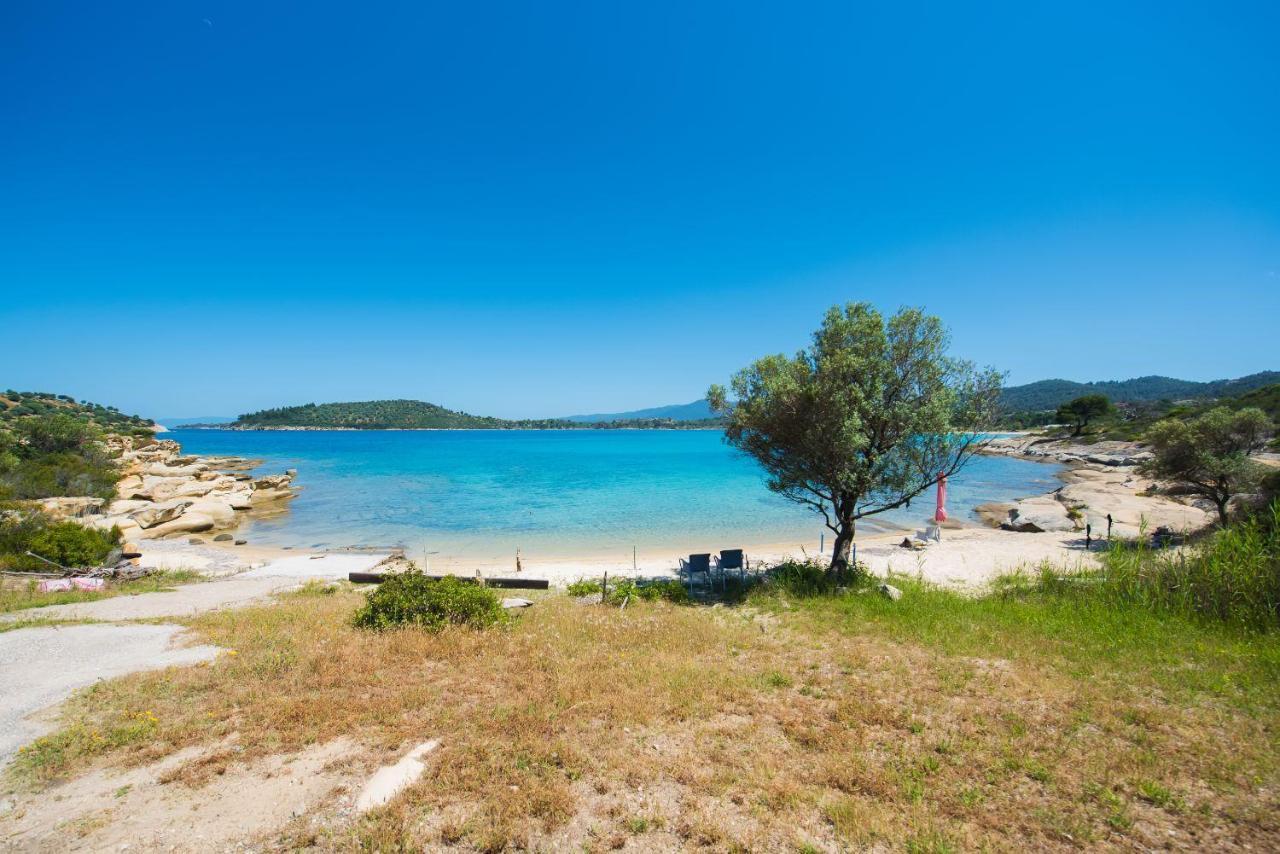 Nereus & Oceanus Beachfront Apartments, Lagonisi Beach #Feelslikehome Ormos Panagias Buitenkant foto