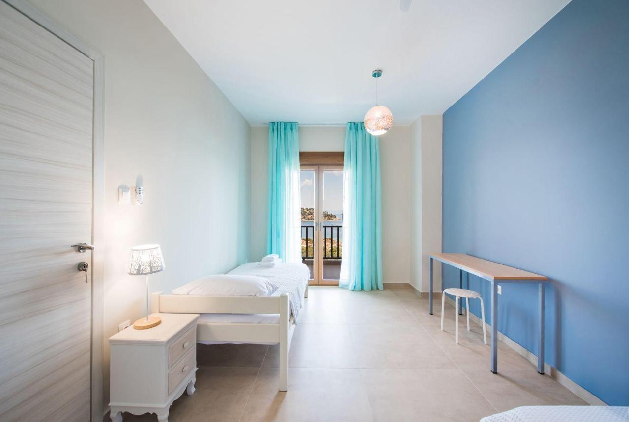 Nereus & Oceanus Beachfront Apartments, Lagonisi Beach #Feelslikehome Ormos Panagias Buitenkant foto