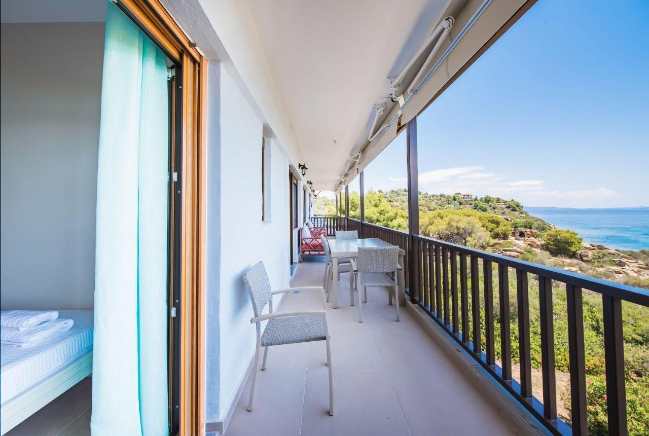 Nereus & Oceanus Beachfront Apartments, Lagonisi Beach #Feelslikehome Ormos Panagias Buitenkant foto